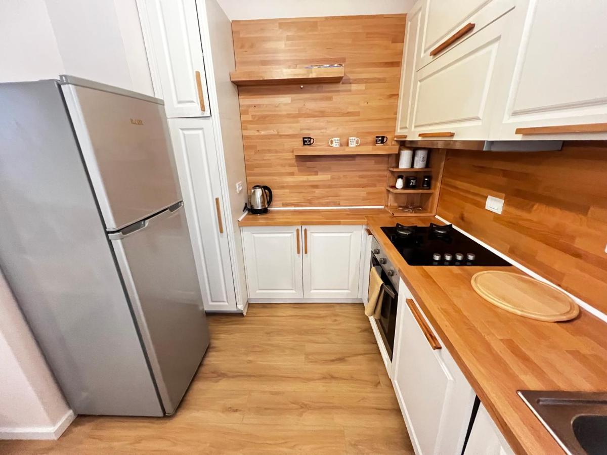 City Centre Apartments Tiranë Ngoại thất bức ảnh