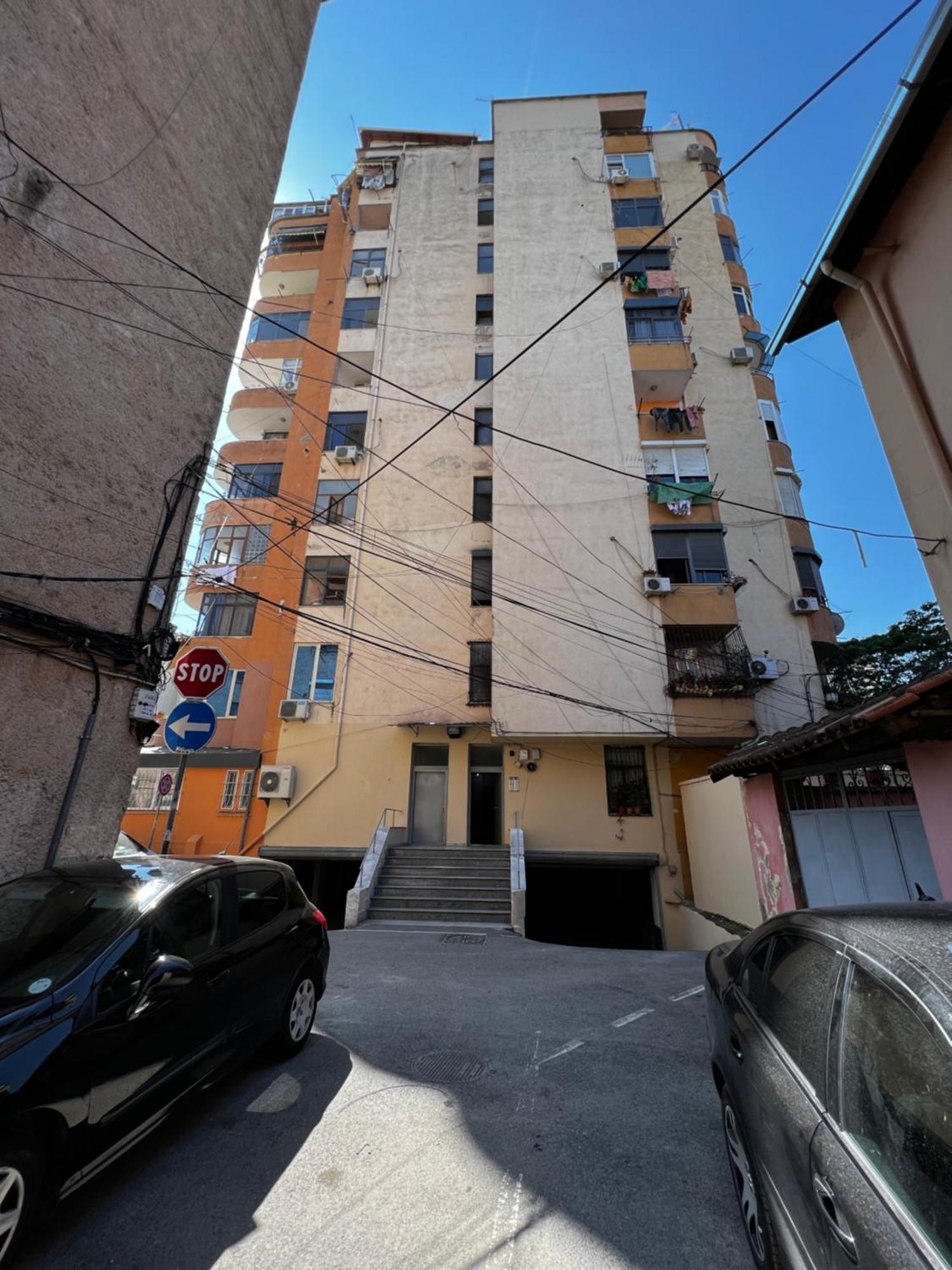 City Centre Apartments Tiranë Ngoại thất bức ảnh